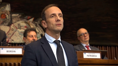Stabilità: Fedriga, centrali salute, aumenti stipendi e famiglia