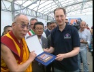 fotogramma del video Il Dalai Lama ospite al campo Friuli V.G. a Mirandola in ...